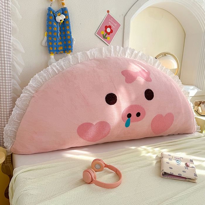 91家纺网 家纺一手货源 找家纺 乐坊 2025新款牛奶绒床头大靠背 可爱猪猪-粉