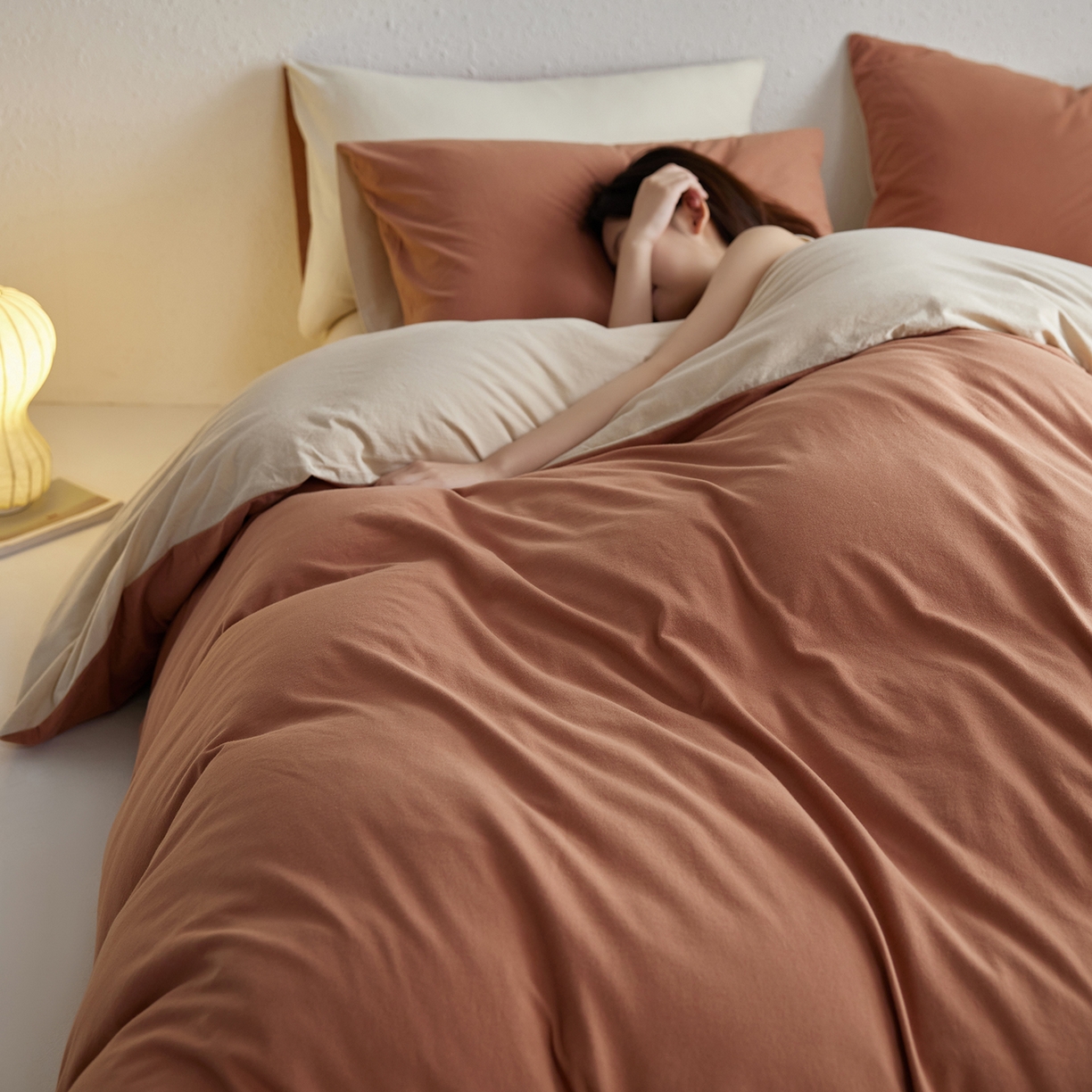 91家纺网 家纺一手货源 找家纺 风向标家纺 2025新款亲肤舒适赛络棉全棉纯棉针织棉（螺旋纱）四件套 慕斯咖啡