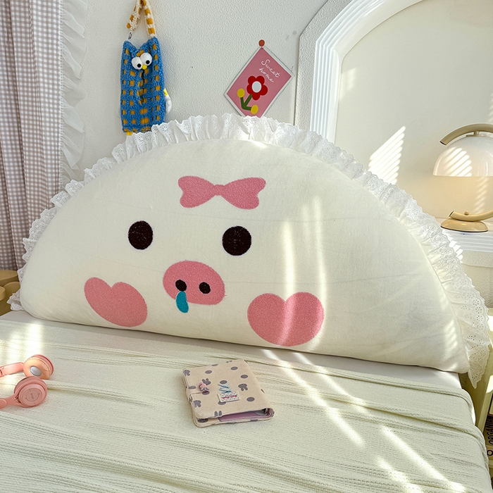 91家纺网 家纺一手货源 找家纺 乐坊 2025新款牛奶绒床头大靠背 可爱猪猪-白