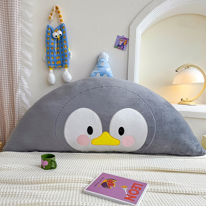 91家纺网 家纺一手货源 找家纺 乐坊 2025新款牛奶绒床头大靠背 企鹅