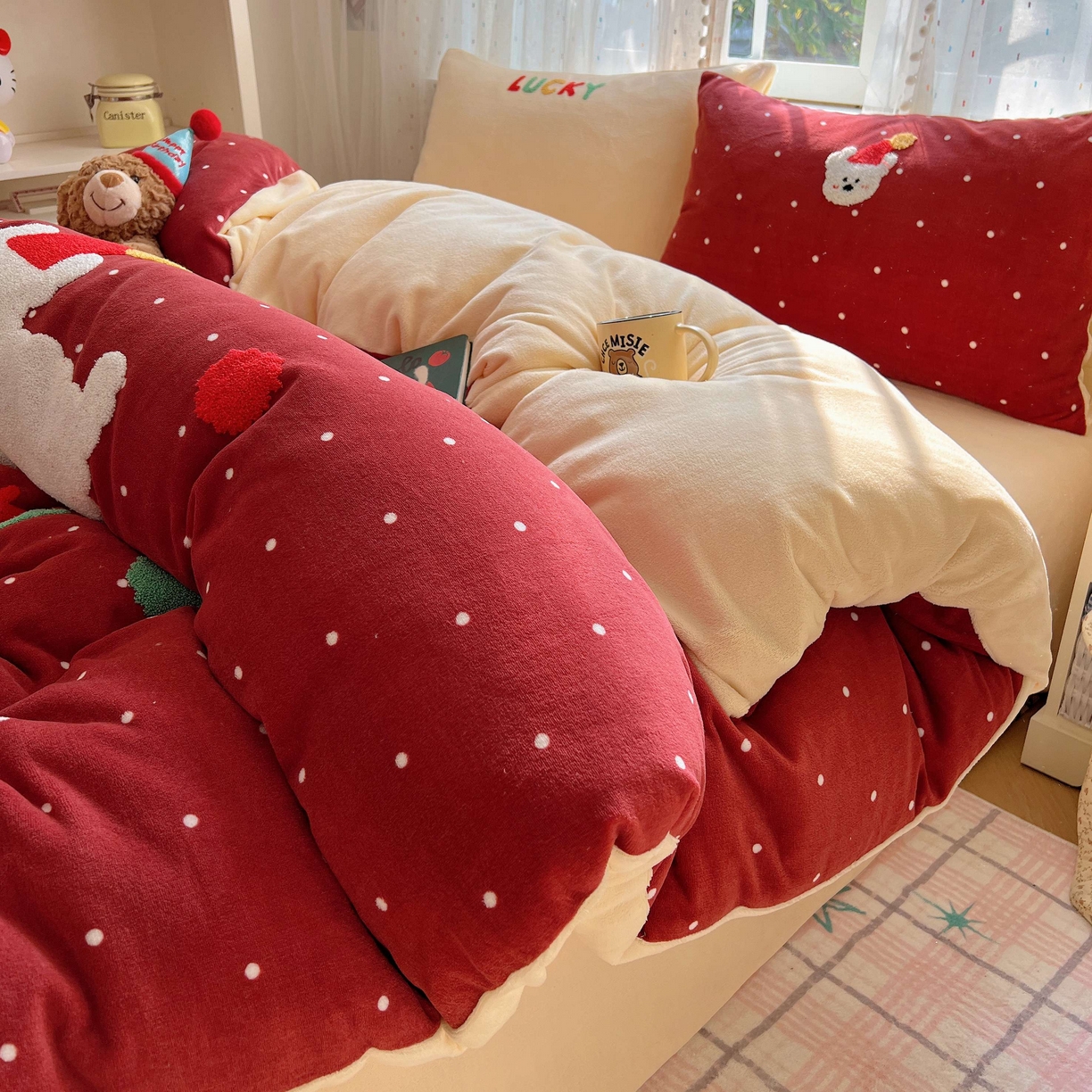 91家纺网 家纺一手货源 找家纺 （总）顾里家纺 2025秋冬新款童趣毛巾绣印花牛奶绒四件套