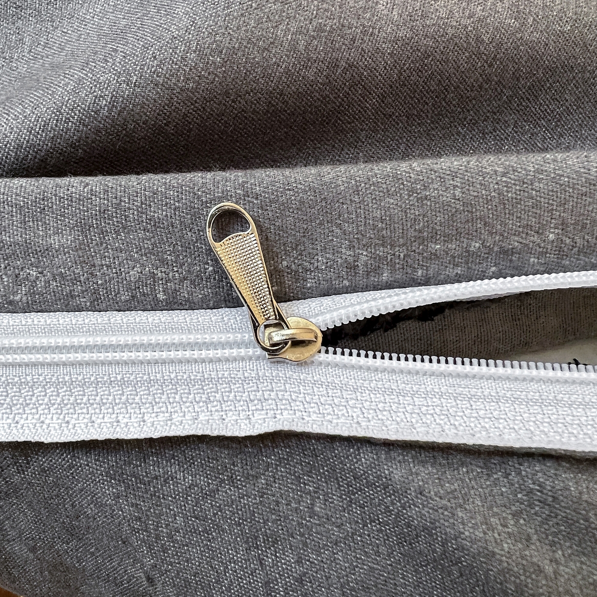 91家纺网 家纺一手货源 找家纺 爱一个家 2024新款植物羊绒单被套 致青春