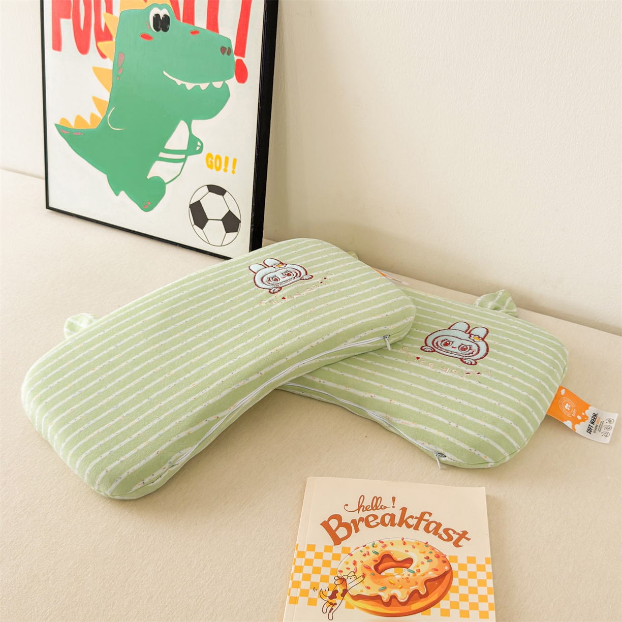 91家纺网 家纺一手货源 找家纺 麦肯锡 2025新款卡通刺绣婴童记忆枕  枕头枕芯 绿色/只