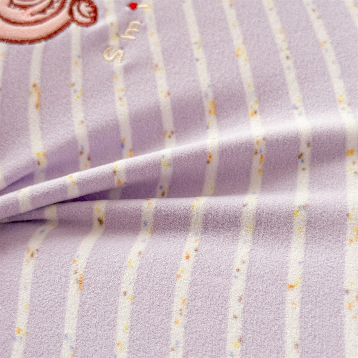 91家纺网 家纺一手货源 找家纺 麦肯锡 2025新款卡通刺绣婴童记忆枕  枕头枕芯 紫色/只