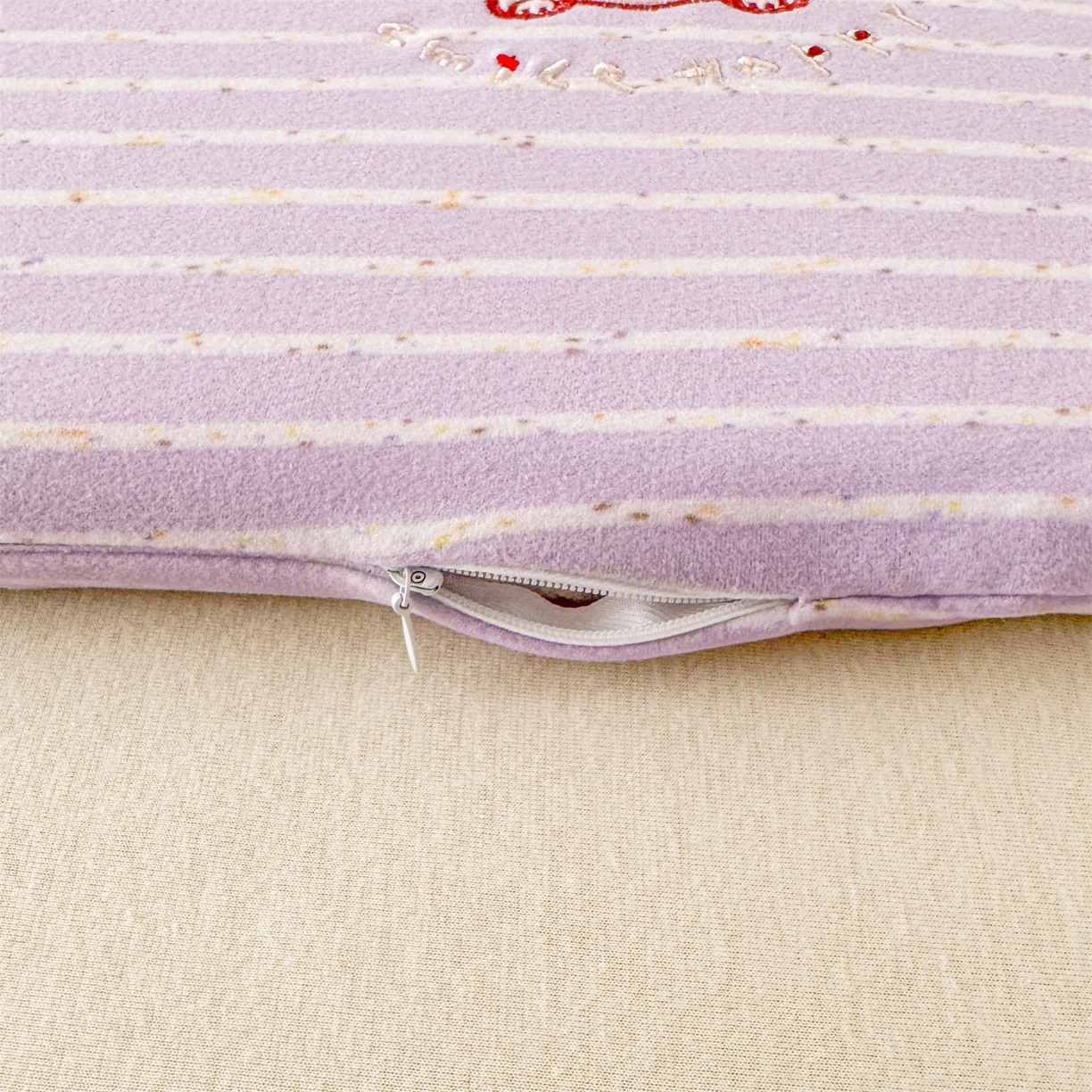 91家纺网 家纺一手货源 找家纺 麦肯锡 2025新款卡通刺绣婴童记忆枕  枕头枕芯 紫色/对