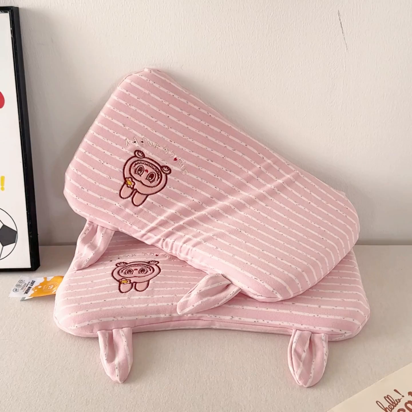 91家纺网 家纺一手货源 找家纺 麦肯锡 2025新款卡通刺绣婴童记忆枕  枕头枕芯 粉色/只