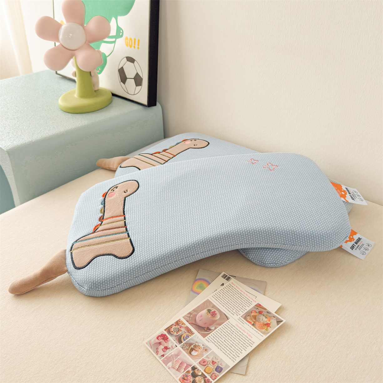 91家纺网 家纺一手货源 找家纺 麦肯锡 2025新款卡通小恐龙婴童记忆枕 枕头枕芯 蓝色/只