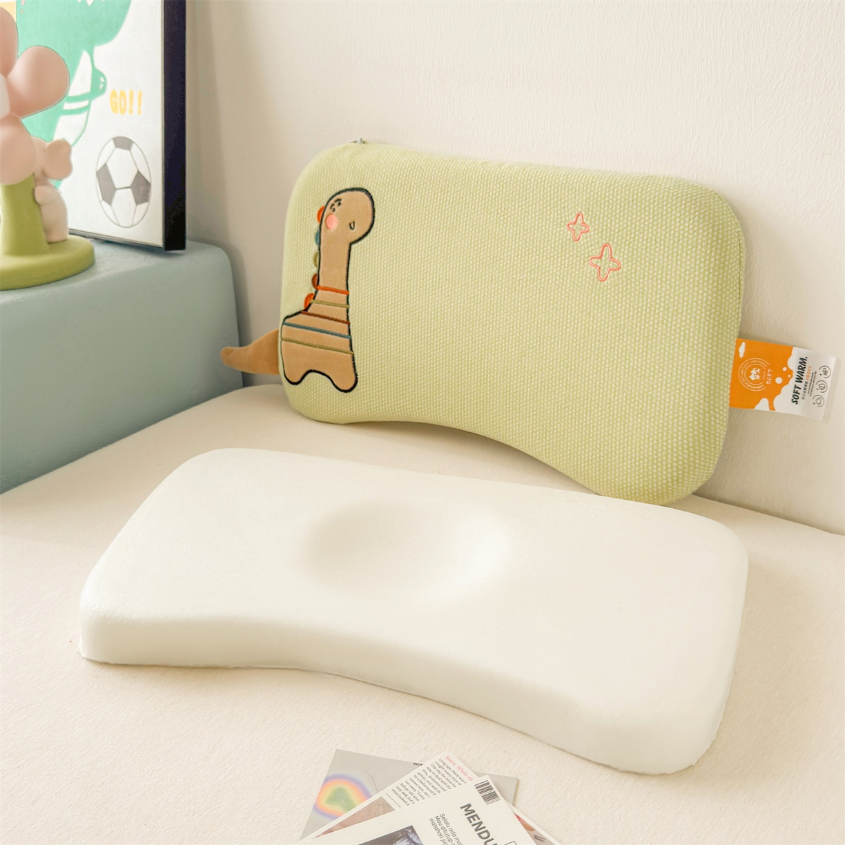 麦肯锡 2025新款卡通小恐龙婴童记忆枕 枕头枕芯 绿色/只
