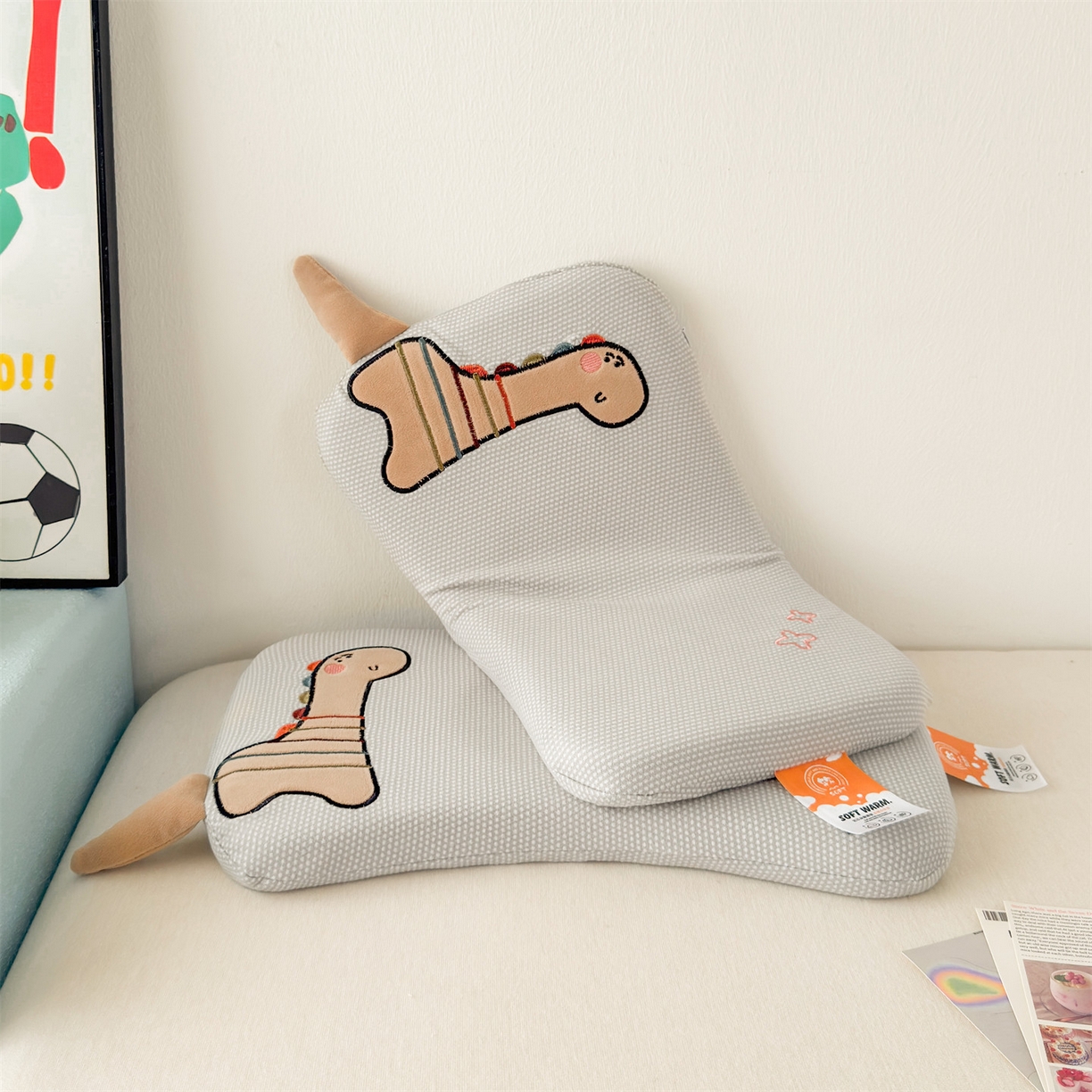 91家纺网 家纺一手货源 找家纺 麦肯锡 2025新款卡通小恐龙婴童记忆枕 枕头枕芯 灰色/对