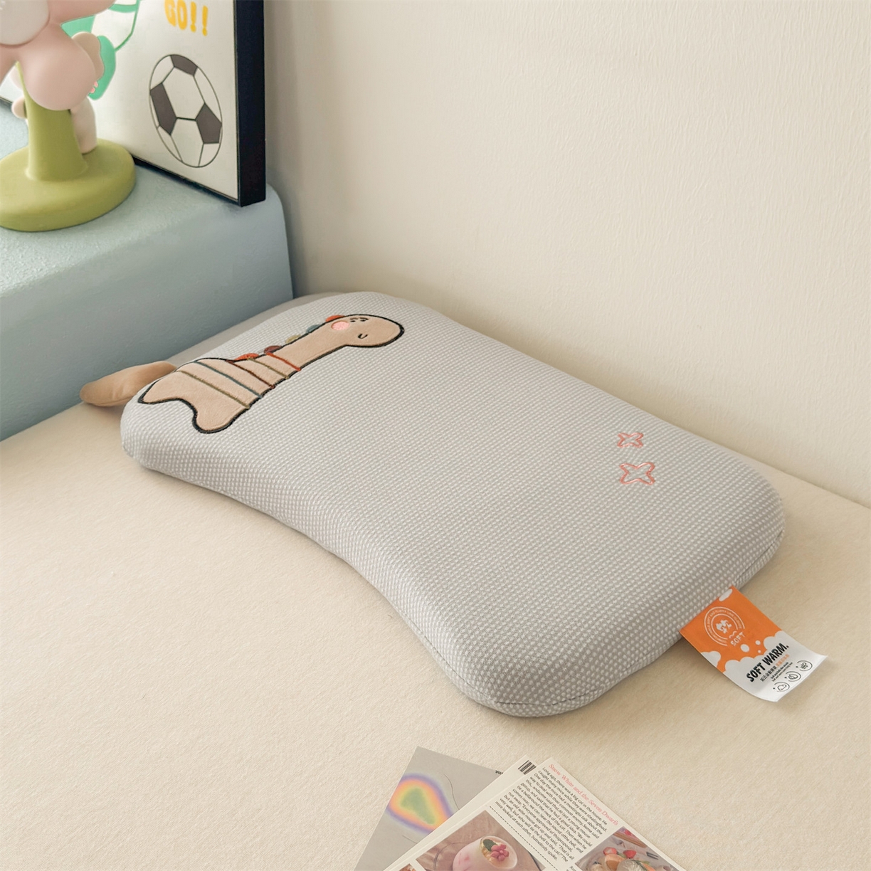 91家纺网 家纺一手货源 找家纺 麦肯锡 2025新款卡通小恐龙婴童记忆枕 枕头枕芯 灰色/对
