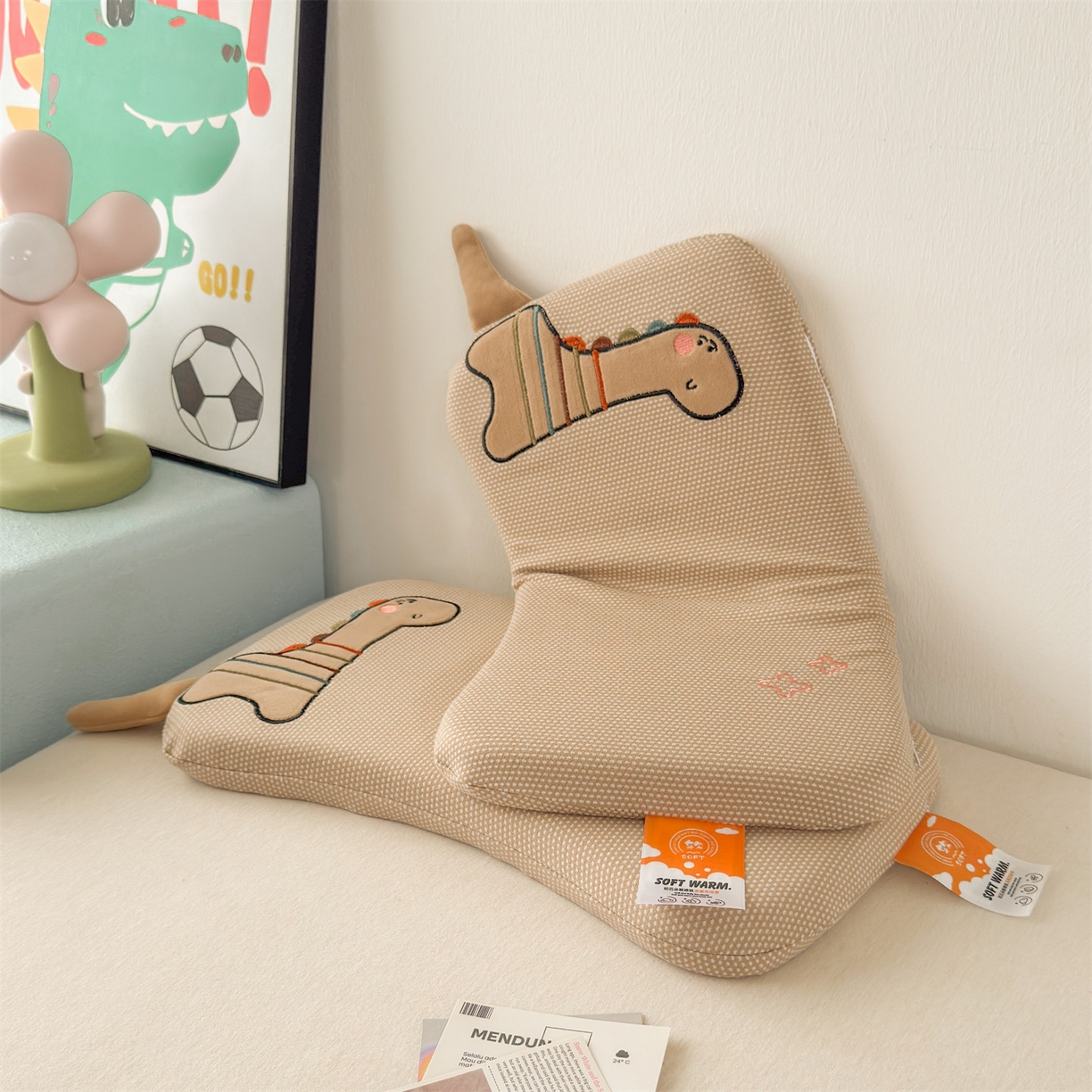 91家纺网 家纺一手货源 找家纺 麦肯锡 2025新款卡通小恐龙婴童记忆枕 枕头枕芯 咖色/只