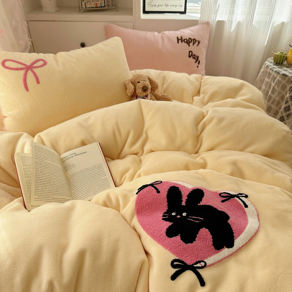 顾里家纺 2025秋冬新款童趣毛巾绣印花牛奶绒四件套 爱心花猫