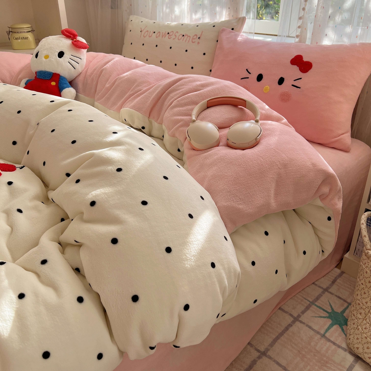 91家纺网 家纺一手货源 找家纺 顾里家纺 2025秋冬新款童趣毛巾绣印花牛奶绒四件套 波点蛋糕猫