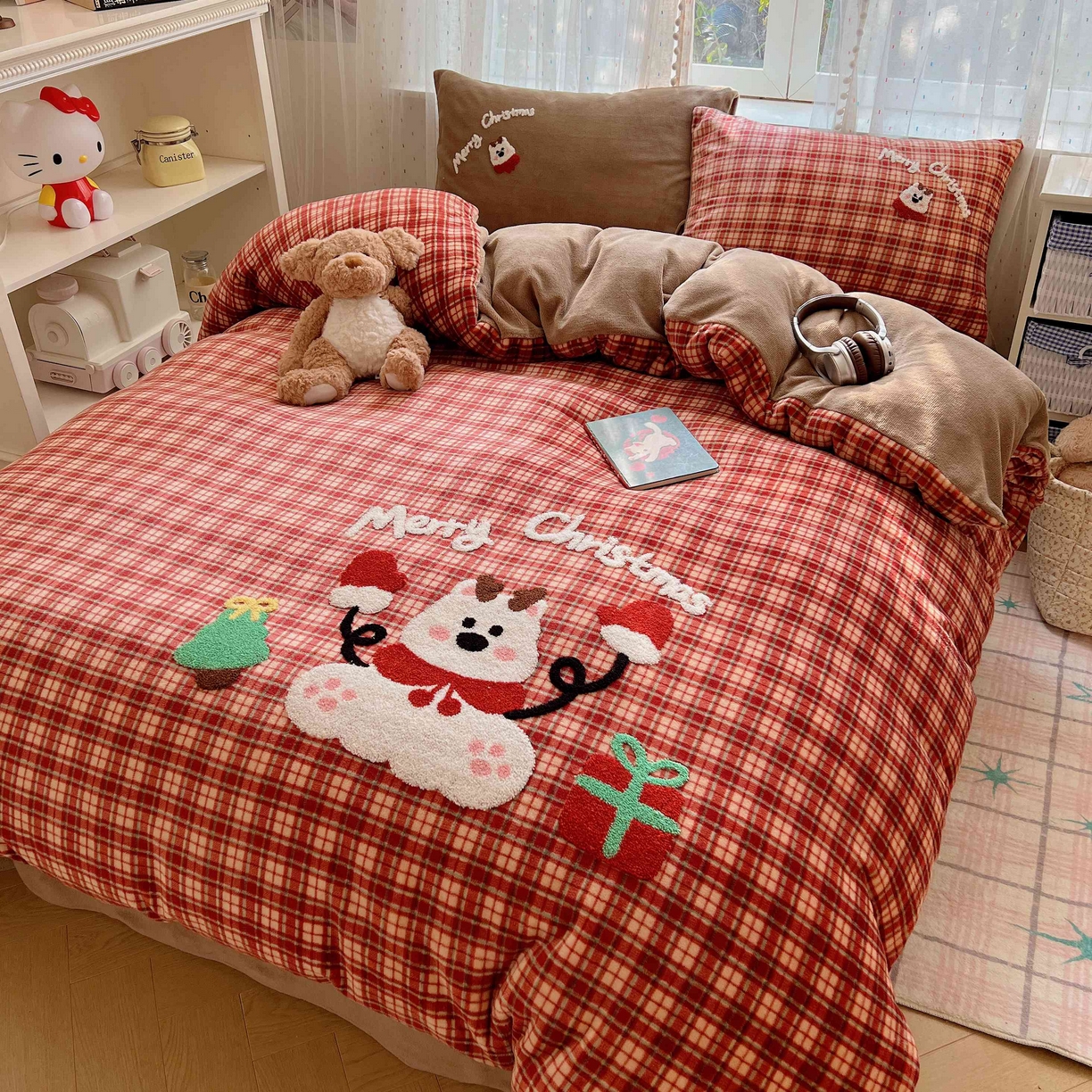 91家纺网 家纺一手货源 找家纺 顾里家纺 2025秋冬新款童趣毛巾绣印花牛奶绒四件套 圣诞麋鹿