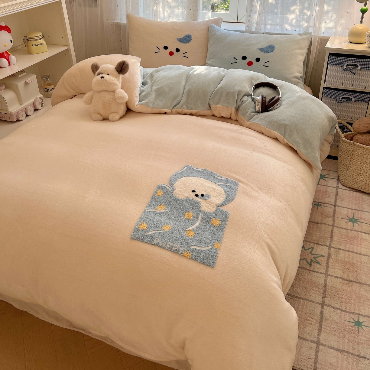 91家纺网 家纺一手货源 找家纺 顾里家纺 2025秋冬新款童趣毛巾绣印花牛奶绒四件套 晚安小狗