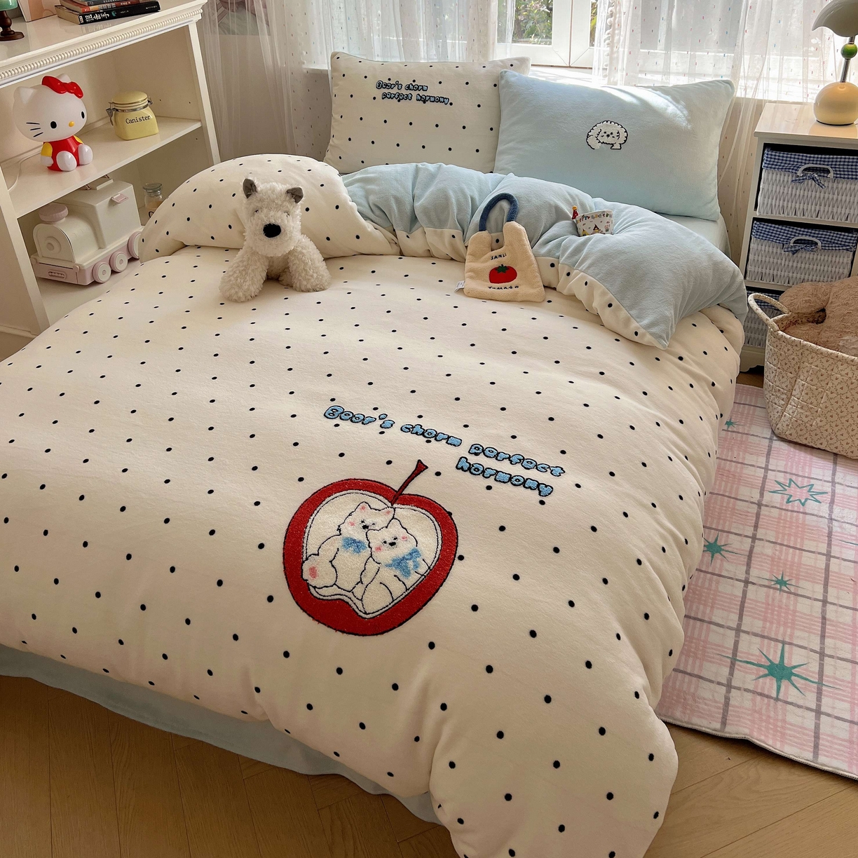 91家纺网 家纺一手货源 找家纺 顾里家纺 2025秋冬新款童趣毛巾绣印花牛奶绒四件套 星辰小熊