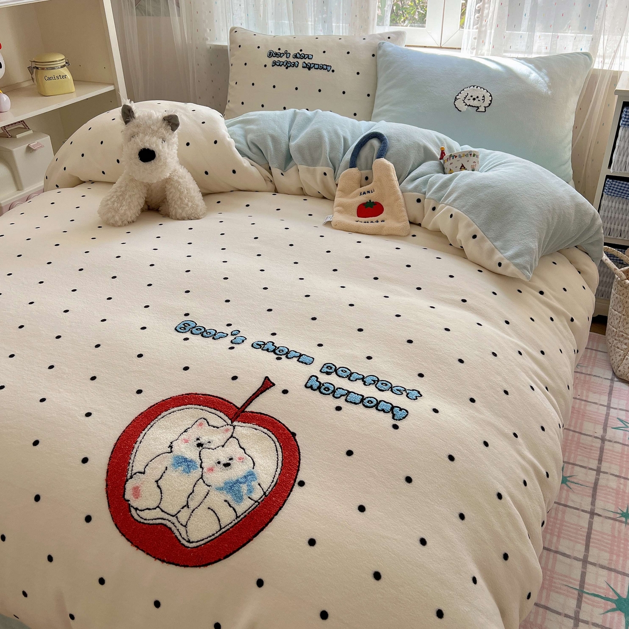 91家纺网 家纺一手货源 找家纺 顾里家纺 2025秋冬新款童趣毛巾绣印花牛奶绒四件套 星辰小熊