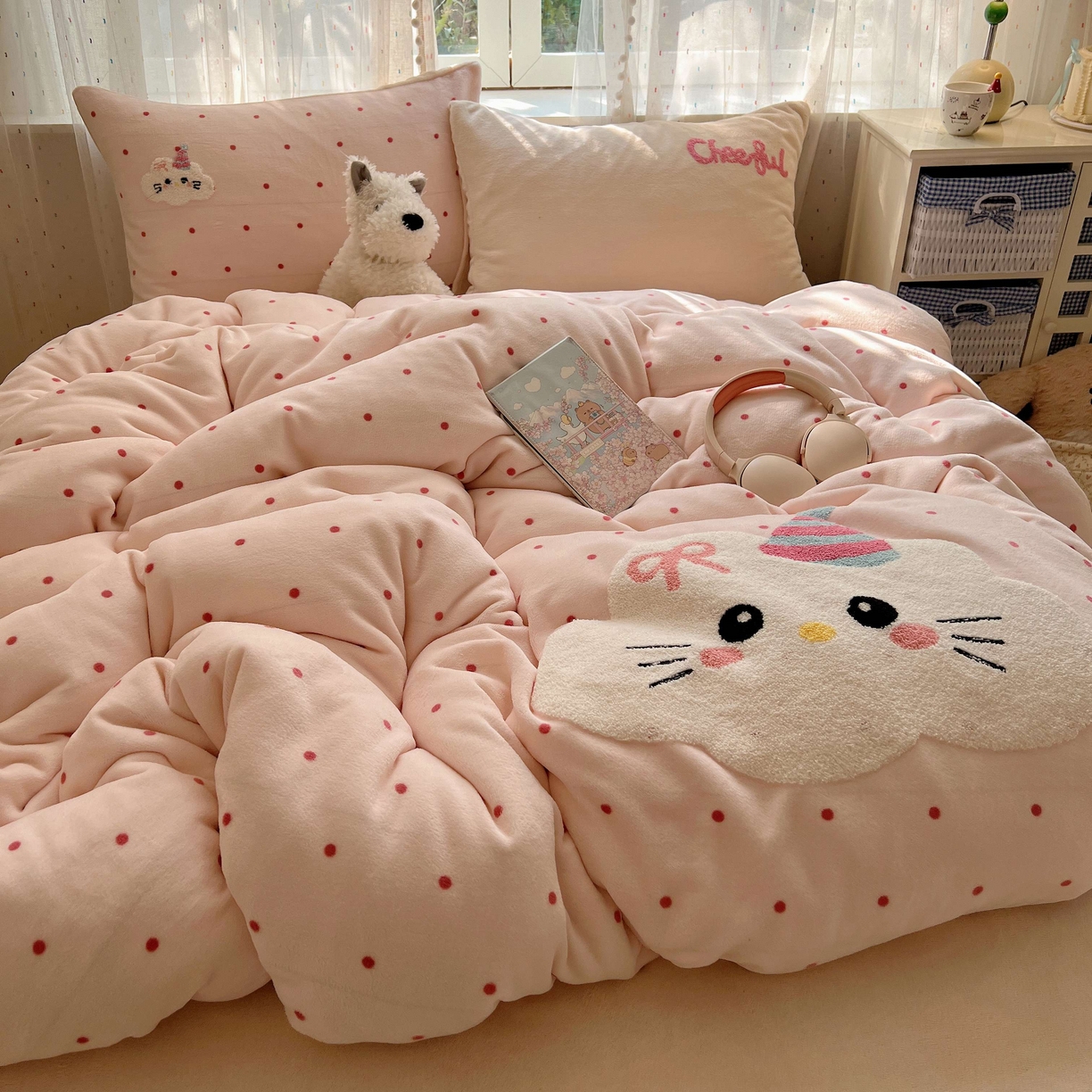 顾里家纺 2025秋冬新款童趣毛巾绣印花牛奶绒四件套 云朵喵酱