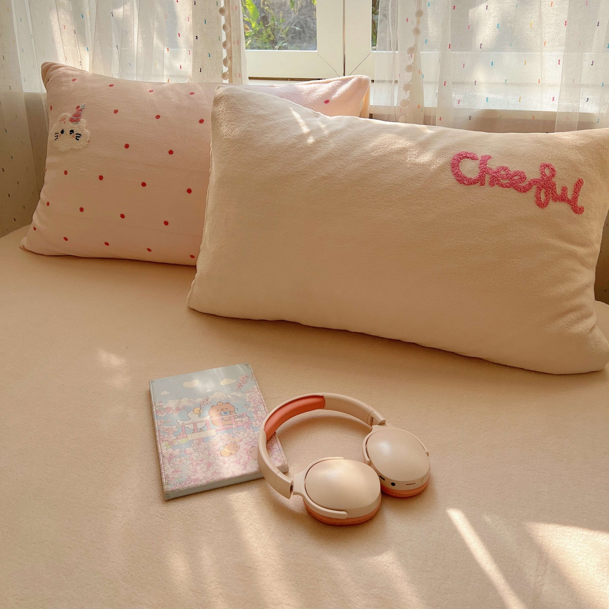 91家纺网 家纺一手货源 找家纺 顾里家纺 2025秋冬新款童趣毛巾绣印花牛奶绒四件套 云朵喵酱