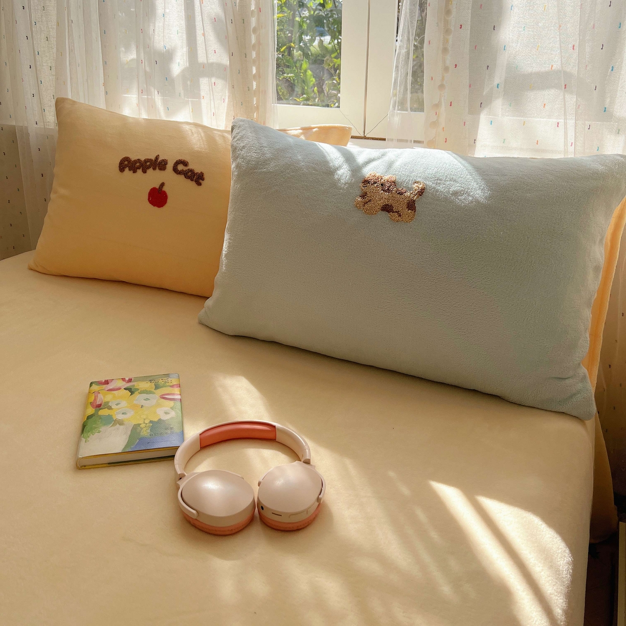 91家纺网 家纺一手货源 找家纺 顾里家纺 2025秋冬新款童趣毛巾绣印花牛奶绒四件套 招财喵酱