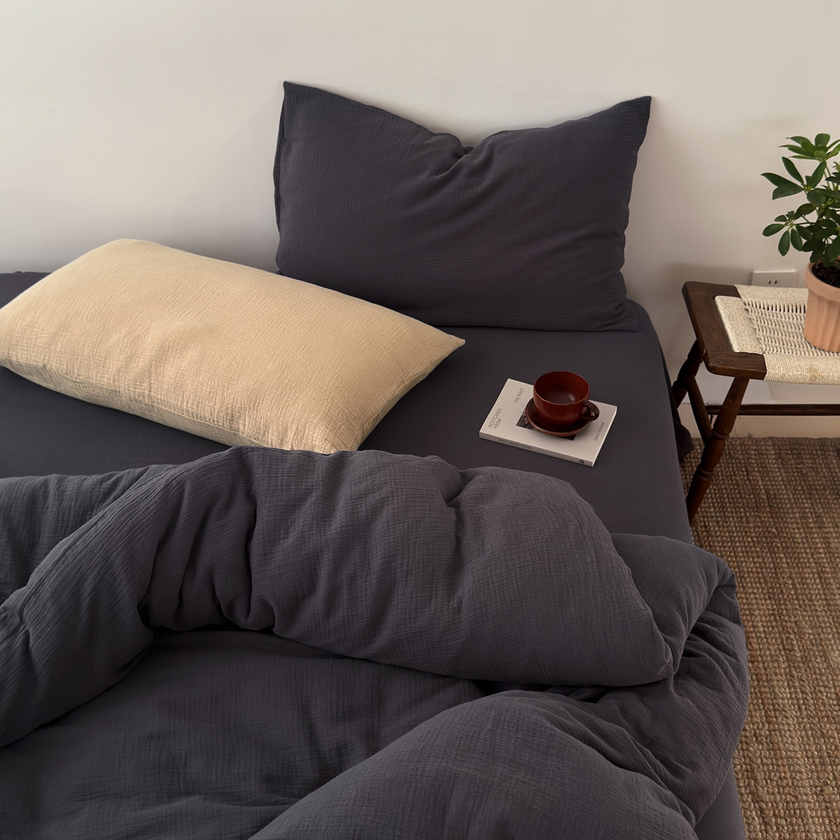 91家纺网 家纺一手货源 找家纺 （总）玖弘家居 2025新款软糯皱皱纱四件套系列