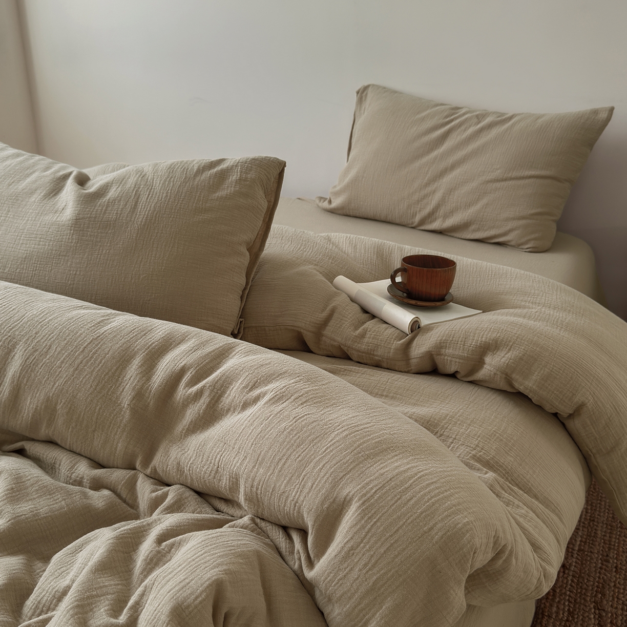 91家纺网 家纺一手货源 找家纺 玖弘家居 2025新款软糯皱皱纱四件套系列 燕麦（燕麦一对）