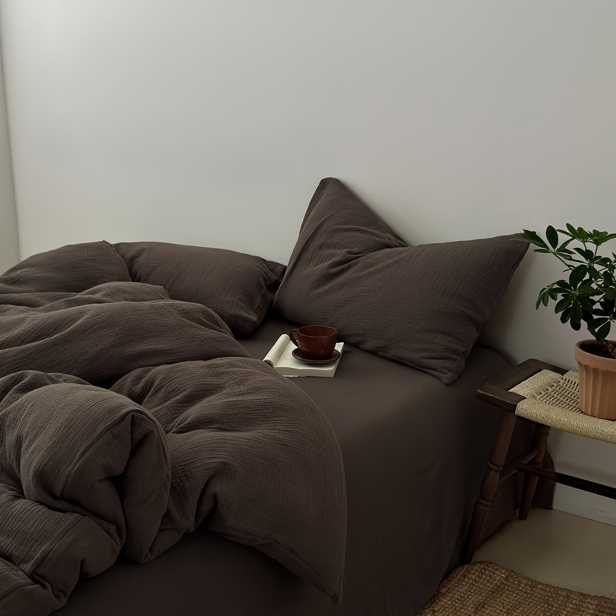 玖弘家居 2025新款软糯皱皱纱四件套系列 巧克力棕（巧克力棕一对）
