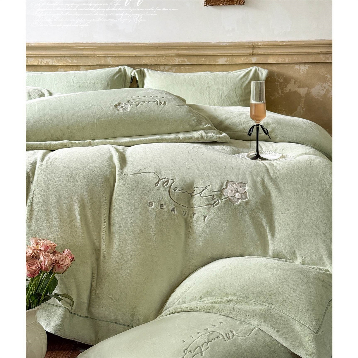 91家纺网 家纺一手货源 找家纺 （总）芯丝路枕业 2025新款蚕丝棉四件套-流萤系列