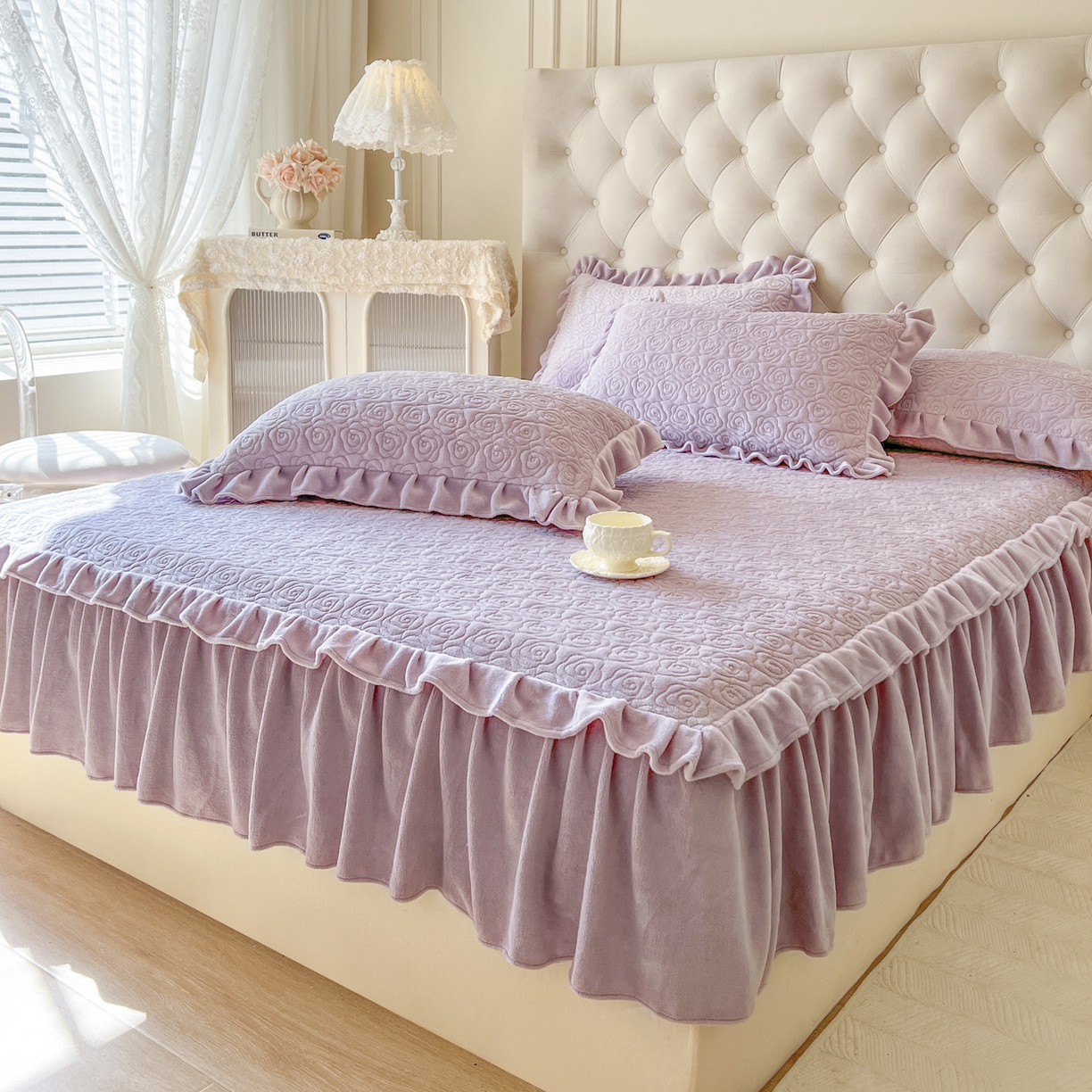 91家纺网 家纺一手货源 找家纺 恋尚 2025新款加厚牛奶绒保暖床笠式床裙单品床裙床裙单件-莫奈花园（床裙控价130起） 莫奈花园-香芋紫