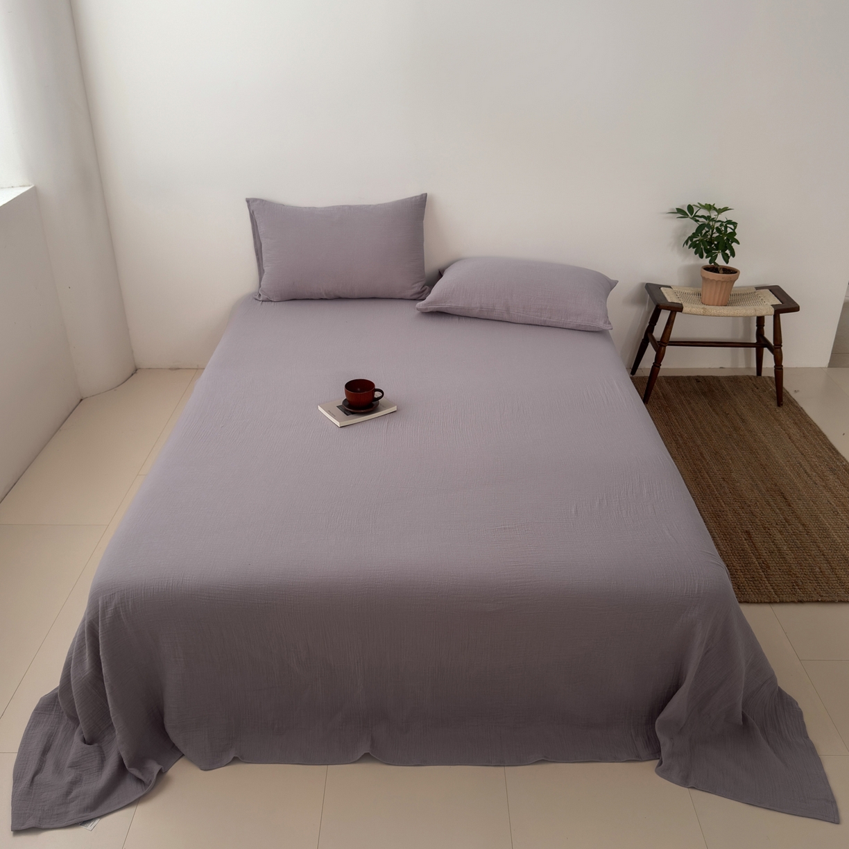 91家纺网 家纺一手货源 找家纺 玖弘家居 2025新款软糯皱皱纱单品床单系列 香芋紫