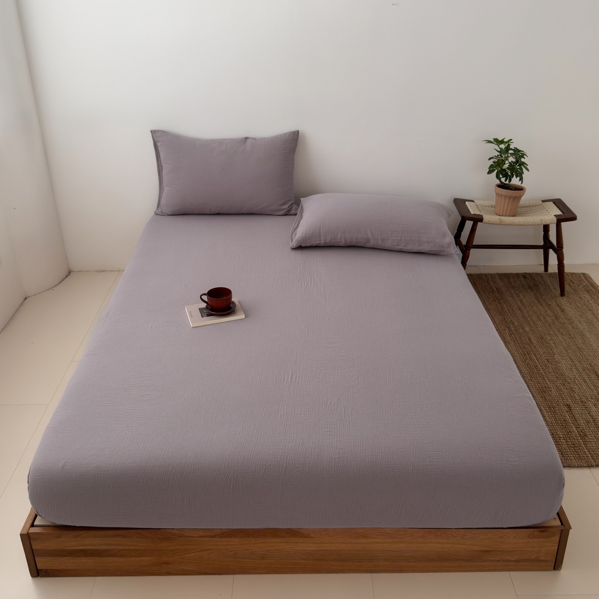 91家纺网 家纺一手货源 找家纺 玖弘家居 2025新款软糯皱皱纱单品床笠系列 香芋紫