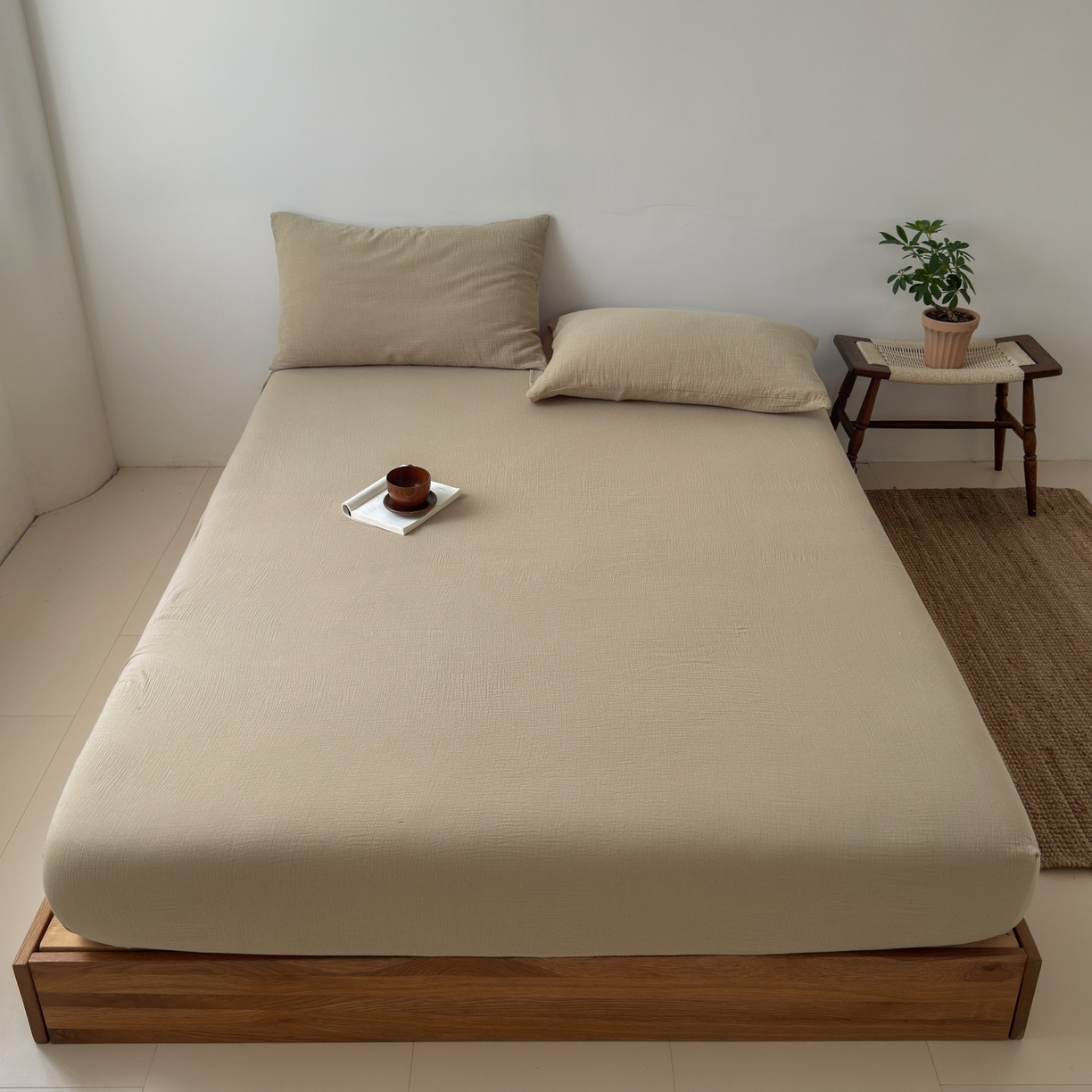 91家纺网 家纺一手货源 找家纺 玖弘家居 2025新款软糯皱皱纱单品床笠系列 燕麦