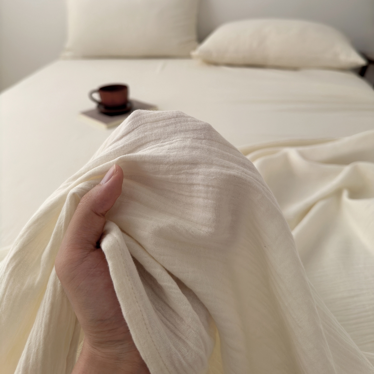 91家纺网 家纺一手货源 找家纺 玖弘家居 2025新款软糯皱皱纱单品枕套系列 奶白