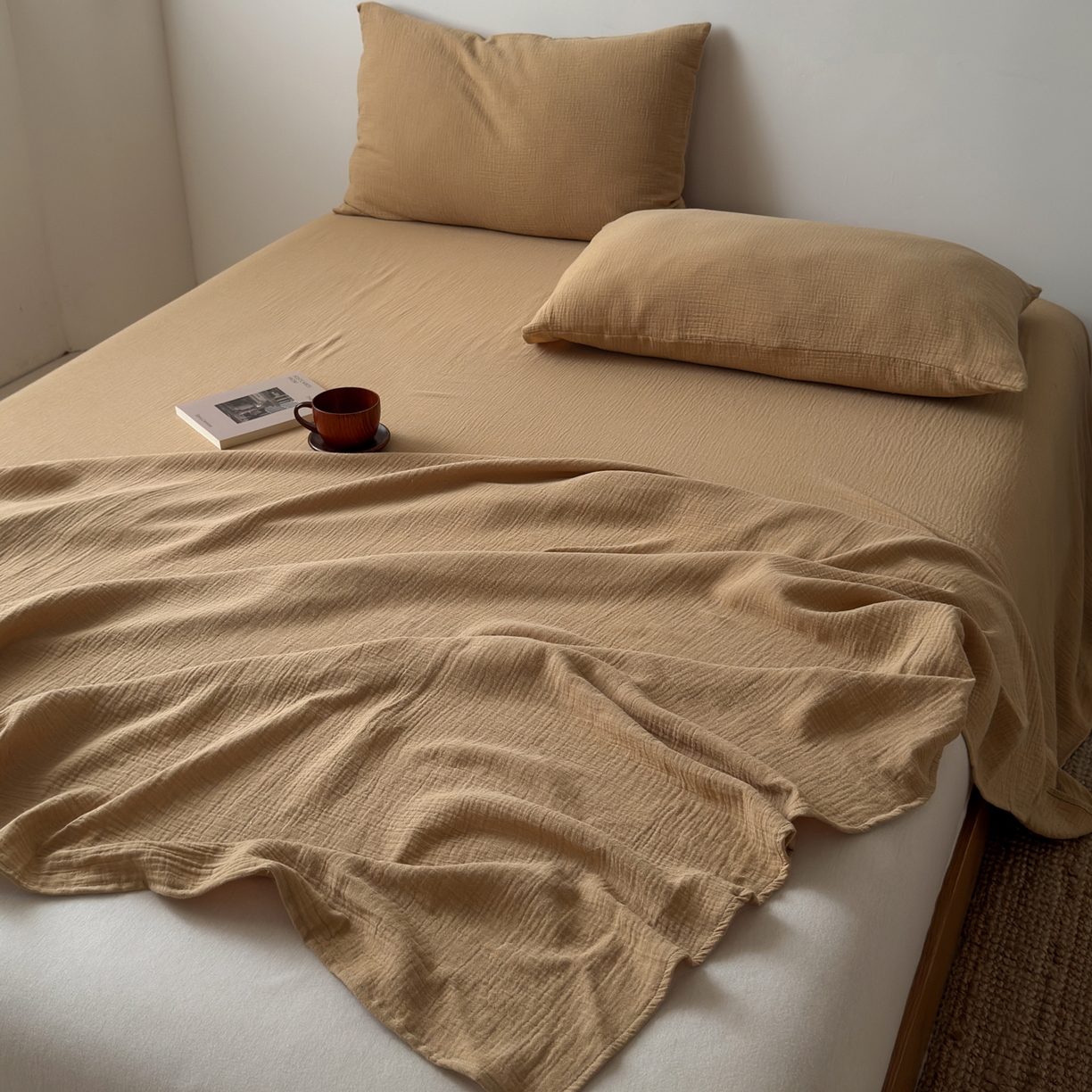 91家纺网 家纺一手货源 找家纺 玖弘家居 2025新款软糯皱皱纱单品枕套系列 杏仁