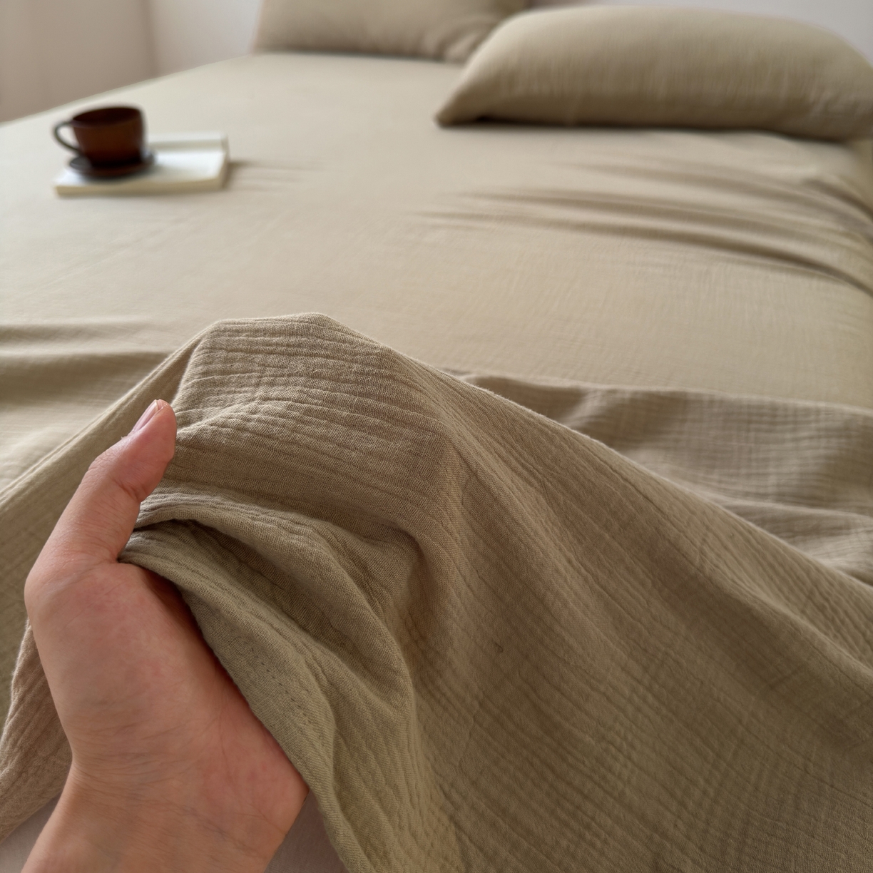 91家纺网 家纺一手货源 找家纺 玖弘家居 2025新款软糯皱皱纱单品枕套系列 燕麦