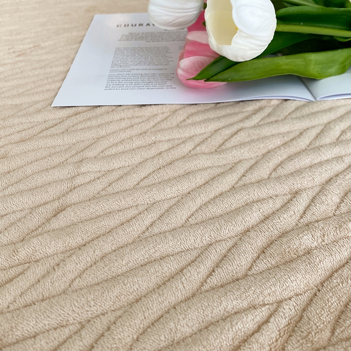 91家纺网 家纺一手货源 找家纺 美伦美焕 2025新款全消光雕花绒蕾丝床盖款四件套 郁金香-米咖