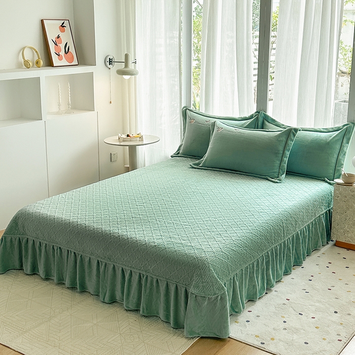 91家纺网 家纺一手货源 找家纺 美伦美焕 2025新款高克重牛奶绒绣花床盖四件套-花好月圆 花好月圆-湖绿