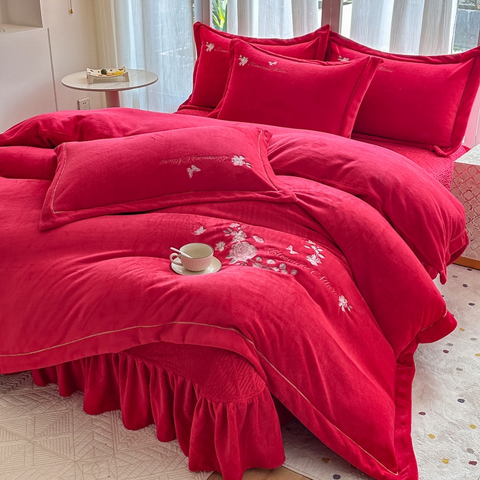 91家纺网 家纺一手货源 找家纺 美伦美焕 2025新款高克重牛奶绒绣花床盖四件套-花好月圆 花好月圆-大红