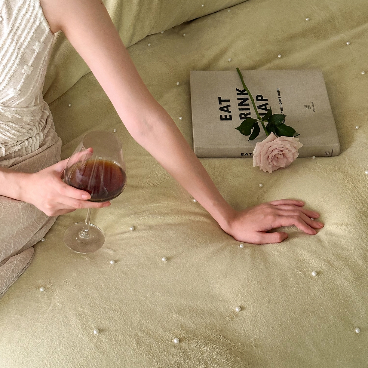 91家纺网 家纺一手货源 找家纺 （总）西西家居 2025新款正宗230g全消光牛奶绒四件套-月落星河