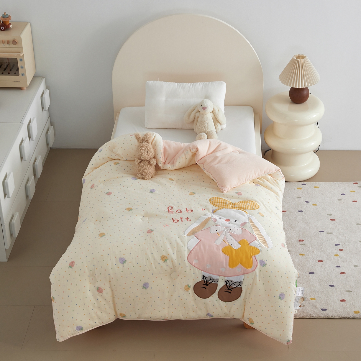 91家纺网 家纺一手货源 找家纺 荷马之梦 2025新款A类针织棉牛奶绒大豆纤维春秋被冬被儿童被芯幼儿园被子-奶芙系列 奶芙-云端国度