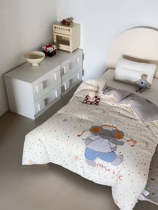 91家纺网 家纺一手货源 找家纺 荷马之梦 2025新款轻芯系列-A类双层纱纯棉印花贴布绣卡通被子春秋被冬被儿童安抚被 音乐小象