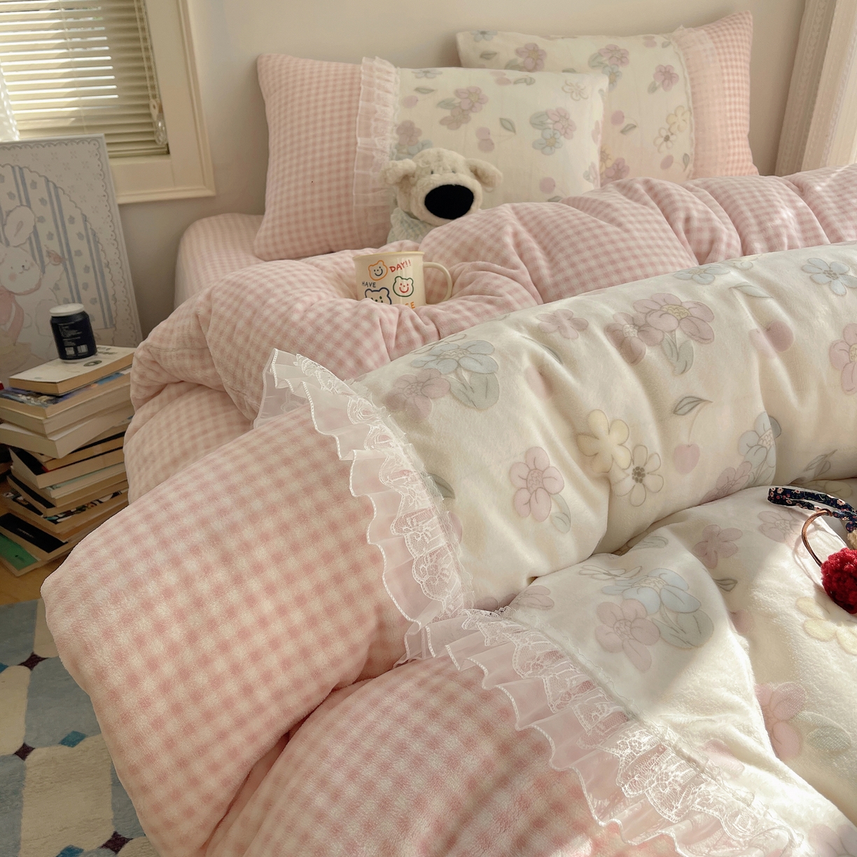 瑞莱 2025秋冬高克重韩系蕾丝花边雕花绒四件套 蜜夏