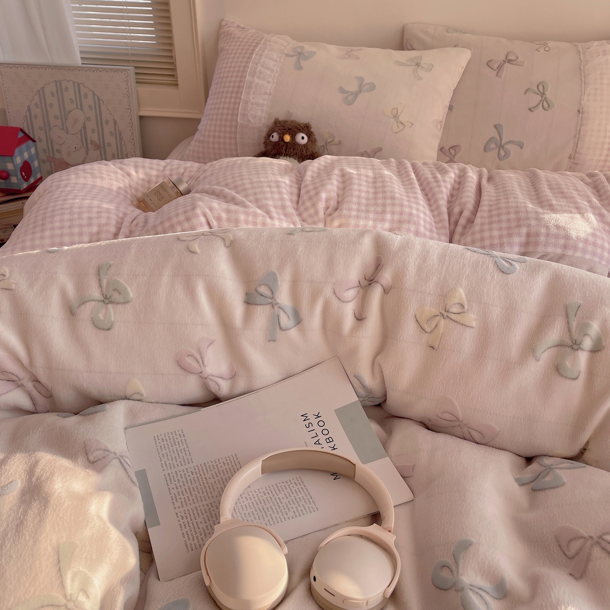 91家纺网 家纺一手货源 找家纺 瑞莱 2025秋冬高克重韩系蕾丝花边雕花绒四件套 同心结