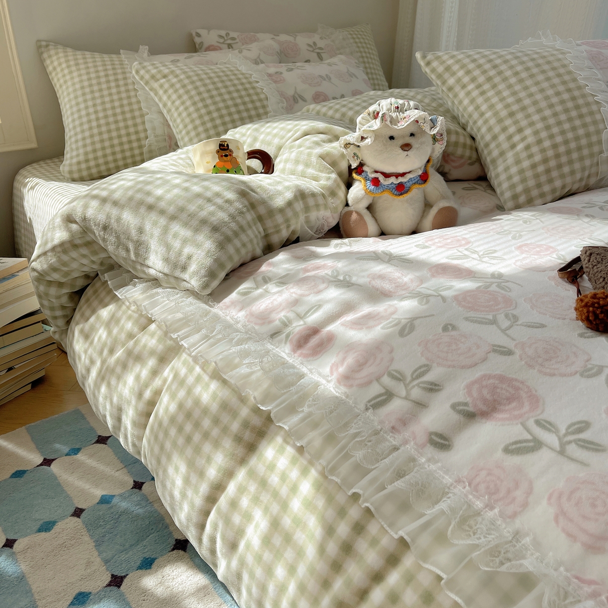 91家纺网 家纺一手货源 找家纺 瑞莱 2025秋冬高克重韩系蕾丝花边雕花绒四件套 艾莎