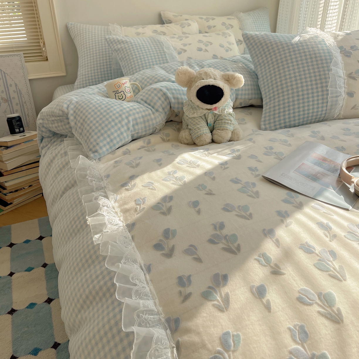 91家纺网 家纺一手货源 找家纺 瑞莱 2025秋冬高克重韩系蕾丝花边雕花绒四件套 郁金香