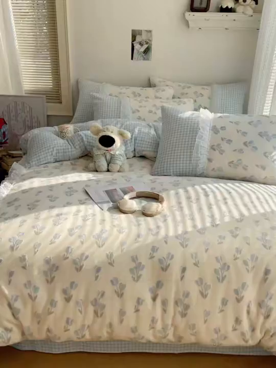 91家纺网 家纺一手货源 找家纺 瑞莱 2025秋冬高克重韩系蕾丝花边雕花绒四件套 郁金香