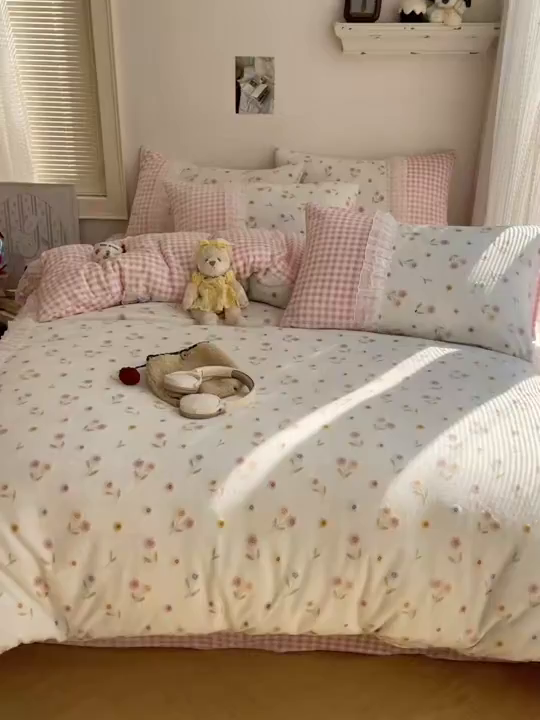 91家纺网 家纺一手货源 找家纺 瑞莱 2025秋冬高克重韩系蕾丝花边雕花绒四件套 悠然