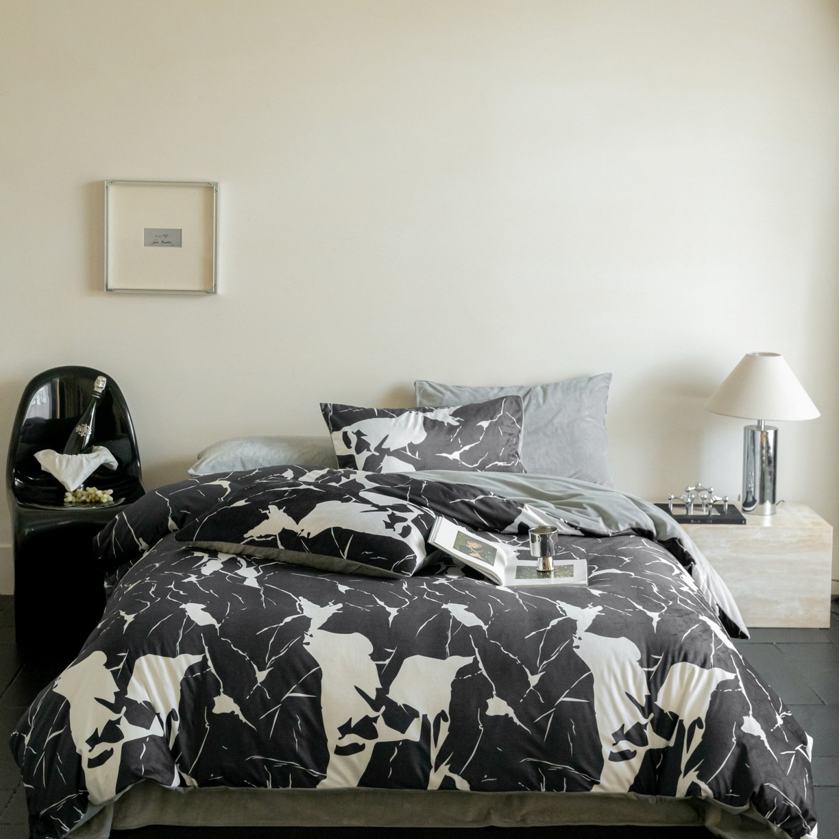 91家纺网 家纺一手货源 找家纺 （总）ONE TWO ONE 121 2025新款轻奢新法式德芙绒宝宝绒婴儿绒短毛绒牛奶绒四件套床单被套-浅灰与白【会员-10】 平台控价券后不得低于 258 278