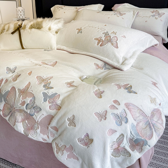 91家纺网 家纺一手货源 找家纺 星蕴家纺 2025新款230克全消光牛奶绒四件套-佰丽 佰丽-象牙白