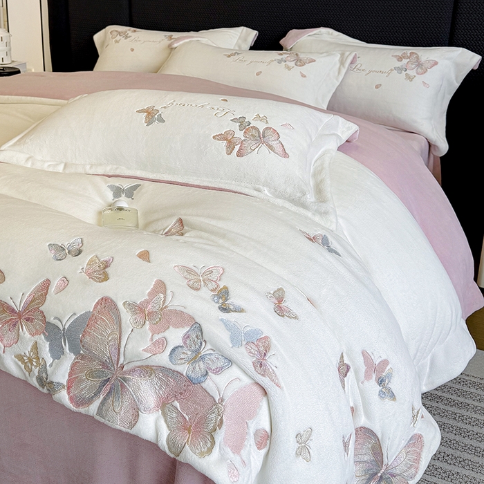 91家纺网 家纺一手货源 找家纺 星蕴家纺 2025新款230克全消光牛奶绒四件套-佰丽 佰丽-象牙白